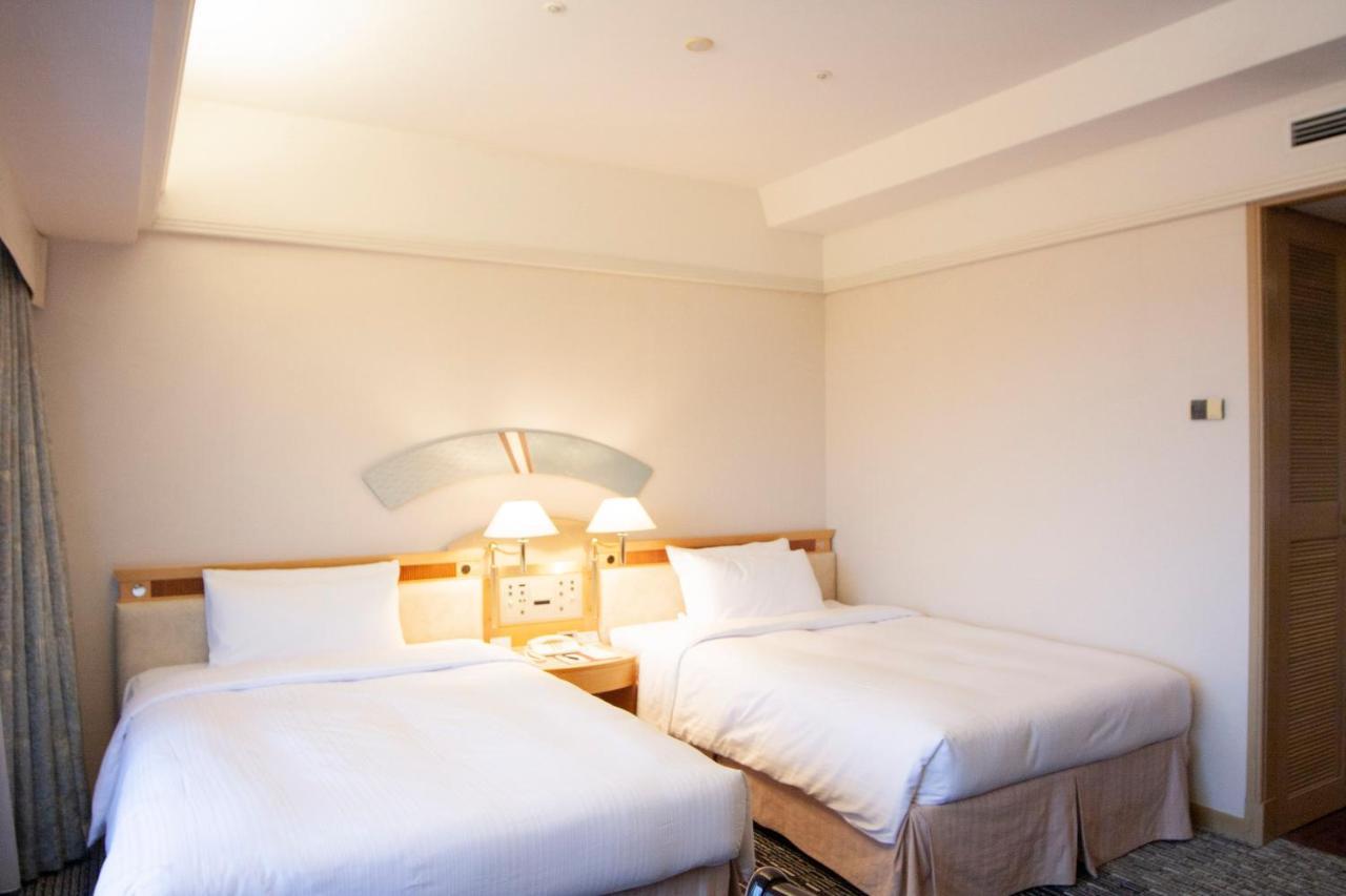 Hotel New Otani Makuhari Чиба Екстериор снимка