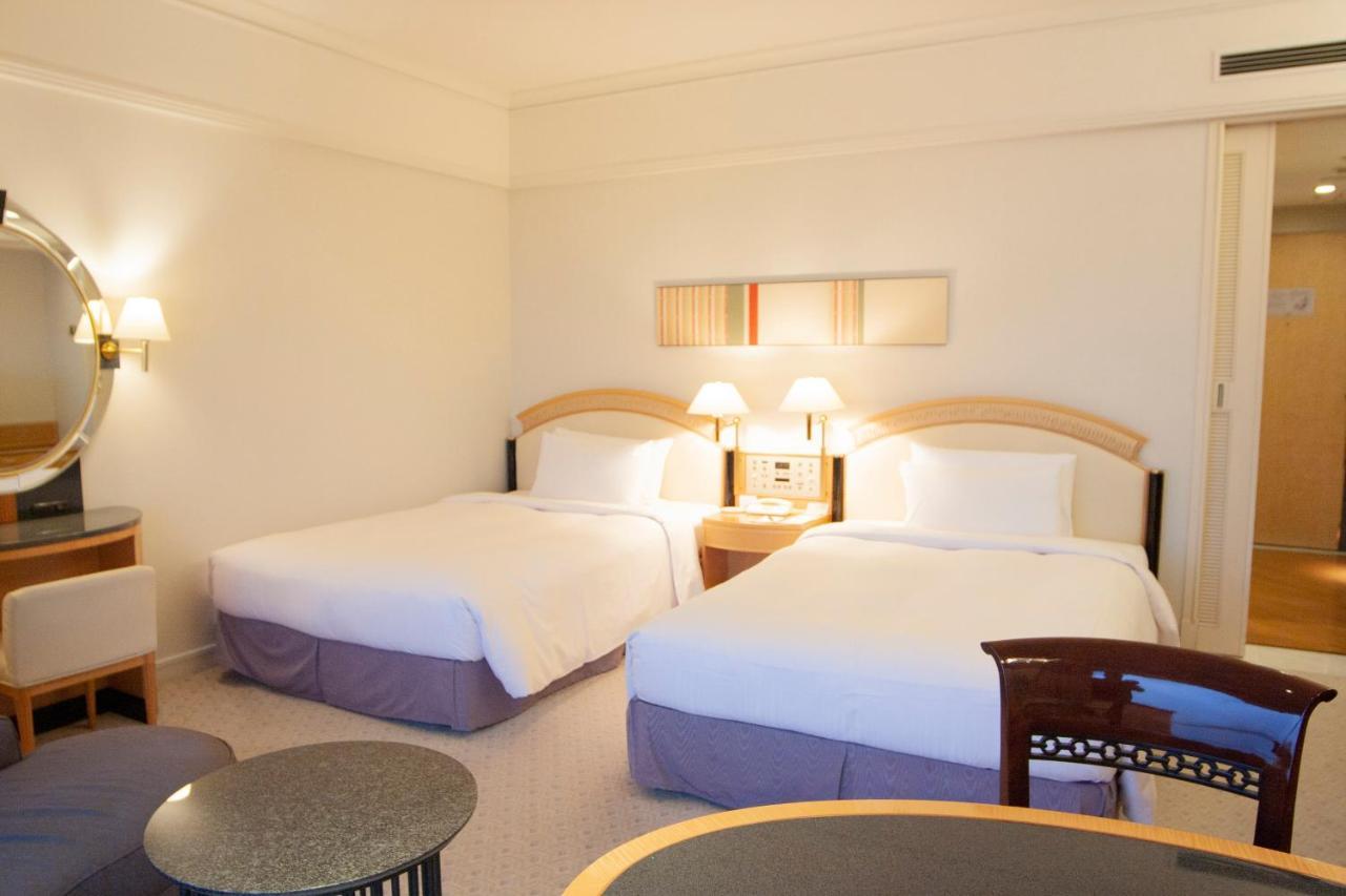 Hotel New Otani Makuhari Чиба Екстериор снимка