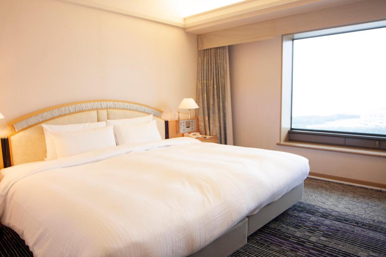 Hotel New Otani Makuhari Чиба Екстериор снимка