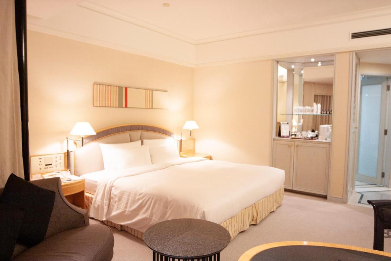 Hotel New Otani Makuhari Чиба Екстериор снимка